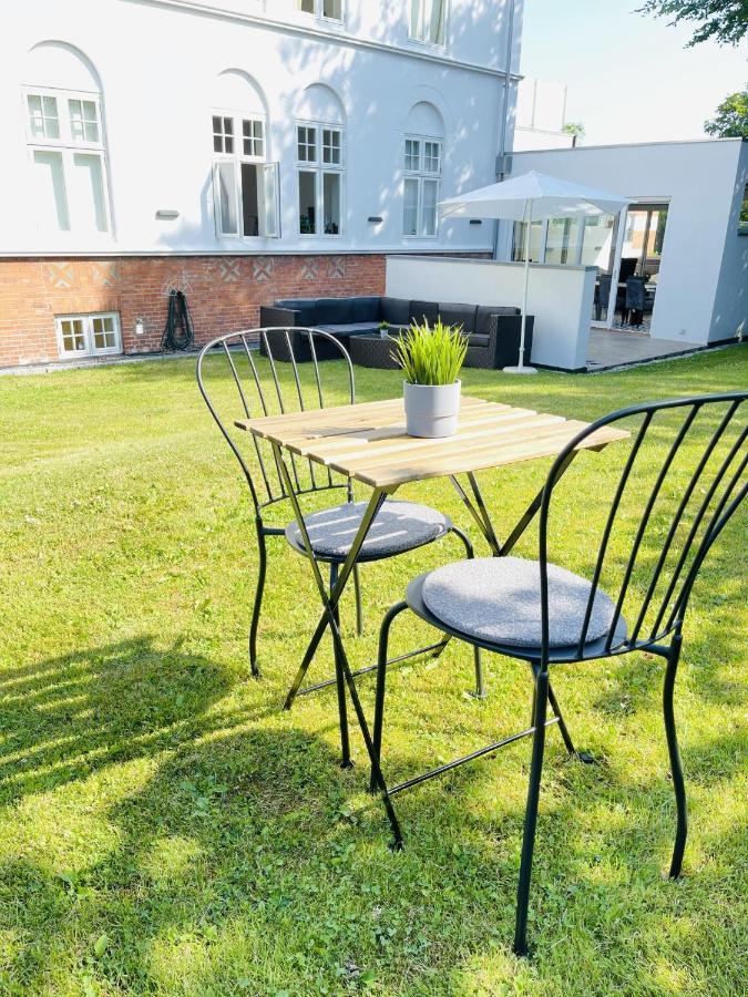 Aday - City Central Mansion - 4 Bedroom Apartment Ålborg Exteriör bild